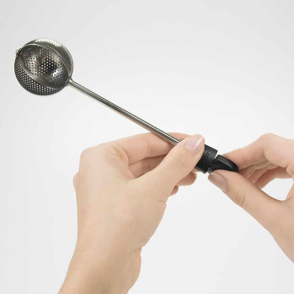 Colador de té giratorio OXO Good Grips