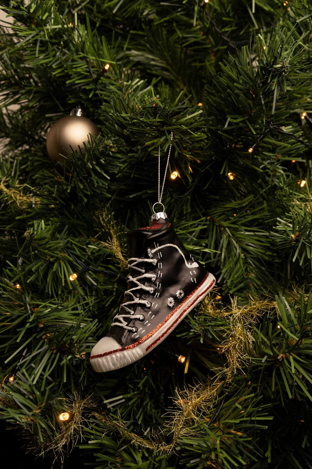 Bola de Navidad Nordic Light Zapatilla negra 11 cm