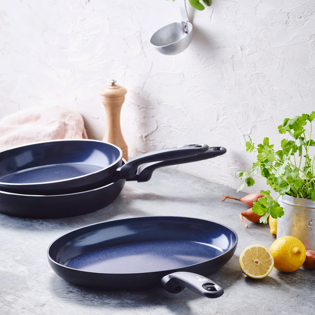 Consejos para cocinar pescado en una sartén para pescado
