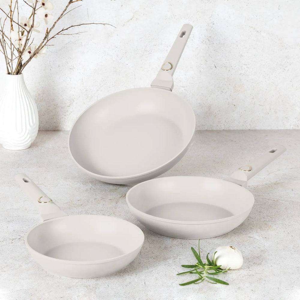 BerlingerHaus Set de Sartenes Mate Crema 3 Piezas - ø 20, 24 & 28 cm - apto para todas las fuentes de calor - recubrimiento antiadherente estándar