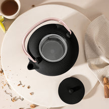 BerlingerHaus Tetera con Filtro de Acero Inoxidable - Hierro Fundido Negro Rosado - 1 Litro