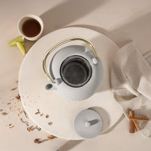 BerlingerHaus Tetera con Filtro de Acero Inoxidable - Hierro Fundido Mate Crema - 1 Litro