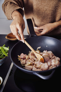 Wok Beka Energy R con asa opuesta ø 30 cm - capa antiadherente cerámica