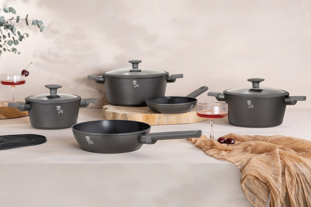 BerlingerHaus Set de Sarten Mat Antraciet 7 Piezas - Cacerola ø 20, 24, 28 cm, Sartén ø 20 & 24 cm - apto para todas las fuentes de calor