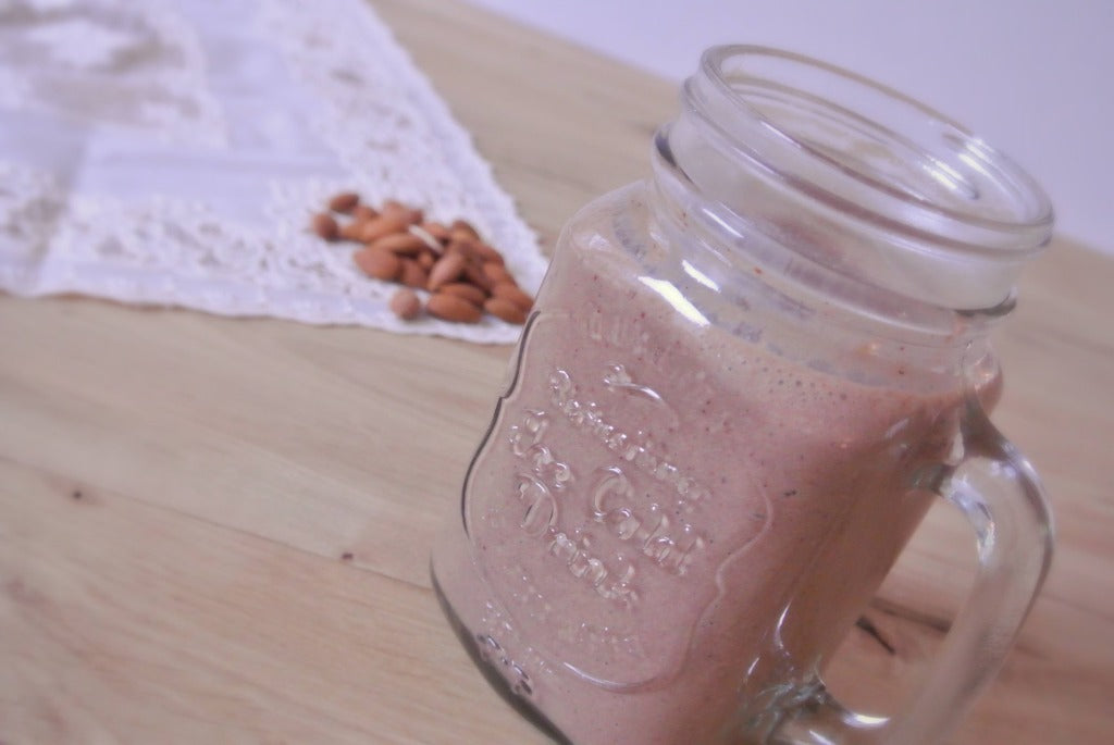 Un cremoso smoothie de chocolate listo en un abrir y cerrar de ojos