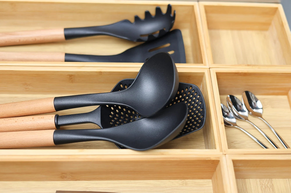 Set de utensilios de cocina Cookinglife - set de cocina - madera negra 4 piezas - espumadera, cucharón para sopa, espátula y cucharón para servir