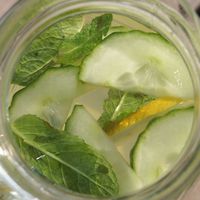 Refrescante con menta y limón