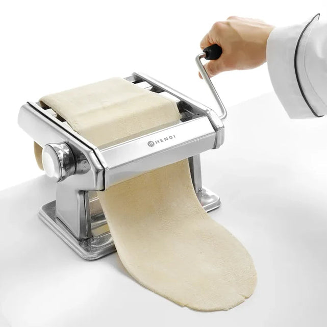 Estirar con la máquina de pasta