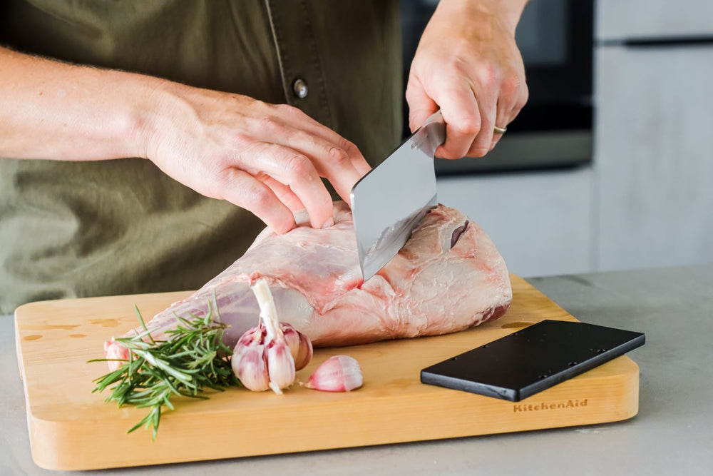 Cuchillo para picar Gourmet 15 cm + protector de cuchillo gratis