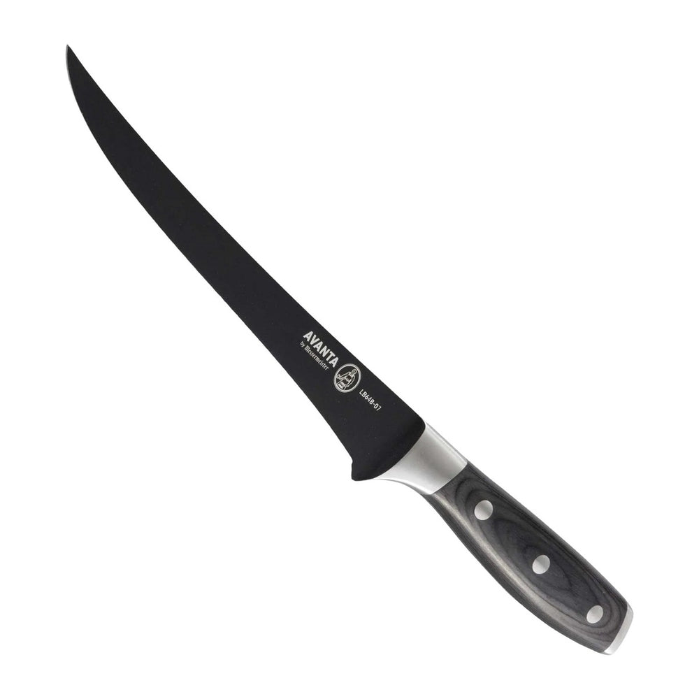 Messermeister Fileermes Avanta BBQ 18 cm met zwart titanium lemmet, vrijstaand op witte achtergrond