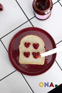 ONA Juego de vajilla Fika Burgundy 12 piezas / 4 personas - 4 platos de cena, 4 platos de desayuno y 4 cuencos