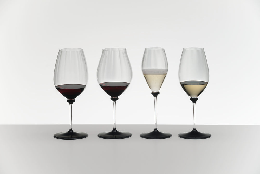 Copa de champán Riedel Fatto A Mano Performance - Base negra - 375 ml