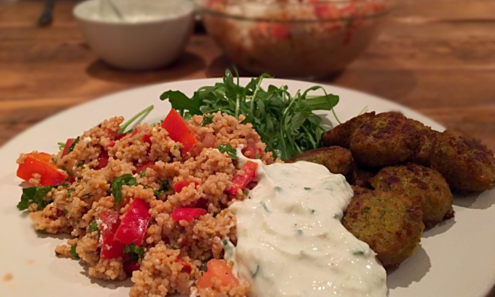 Un plato fresco y nutritivo con sabores de Oriente Próximo