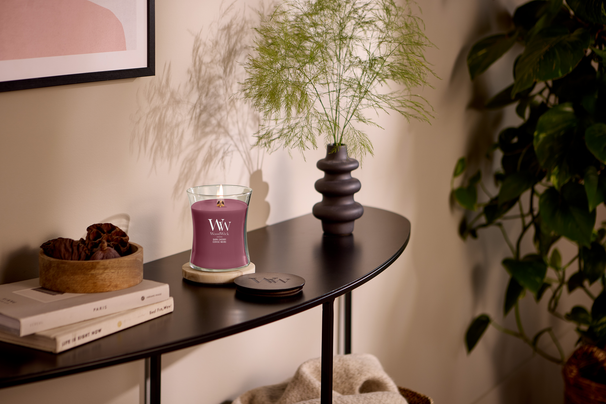 WoodWick Vela Aromática Mediana Cereza Oscura - 11 cm / ø 10 cm - Vela Aromática en Vidrio - Mecha de Madera
