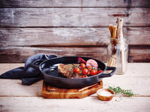Sartén parrilla / plancha Alva Nori ø 28 cm + asas de cuero gratis - apta para todas las fuentes de calor - capa antiadherente esmaltada