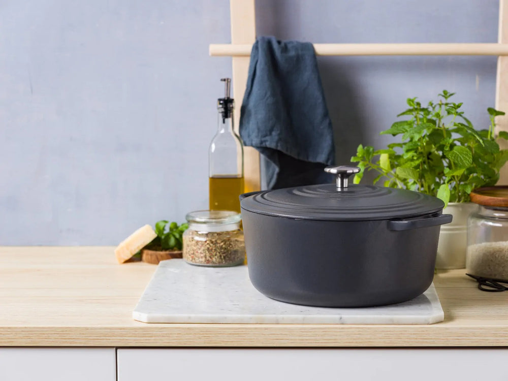 BK Braadpan Bourgogne Earl Grey Gietijzer ø 28 cm / 6.7 Liter - sfeerbeeld 1