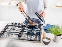 BK Braadpan Fortalit Emaille Zwart ø 20 cm / 1.4 Liter - sfeerbeeld 6