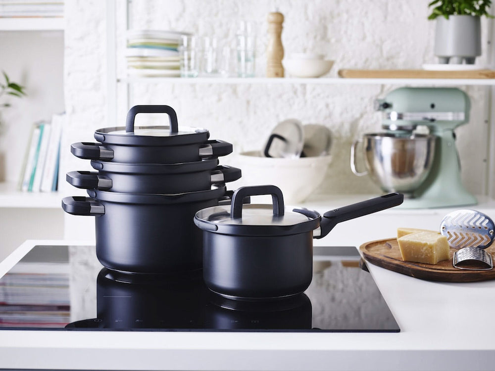Set de ollas BK Flow Cool Negro 4 piezas - Acero inoxidable - Olla de cocina ø 16, 18, 20 cm y cazo ø 16 cm