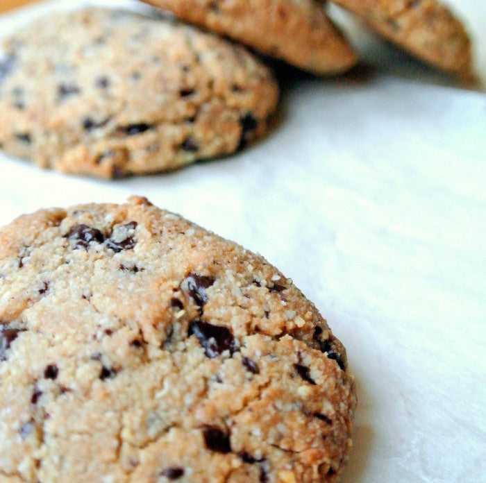 Galletas sin gluten con chocolate negro y edulcorantes naturales