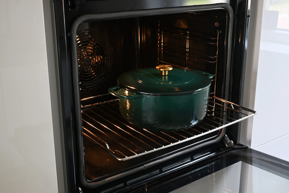 Combekk Braadpan met deksel Gietijzer Holly Green ø 24 cm / 3.8 Liter - sfeerbeeld 5