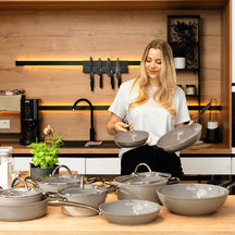 Cook & Pan Pannenset Taupe of Mind 9-delig - sfeerbeeld 2