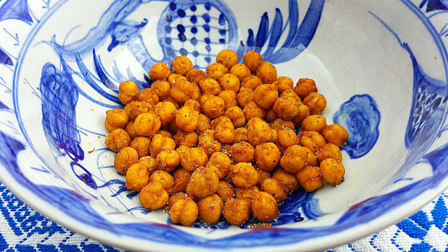 Garbanzos crujientes con una mezcla de especias picante