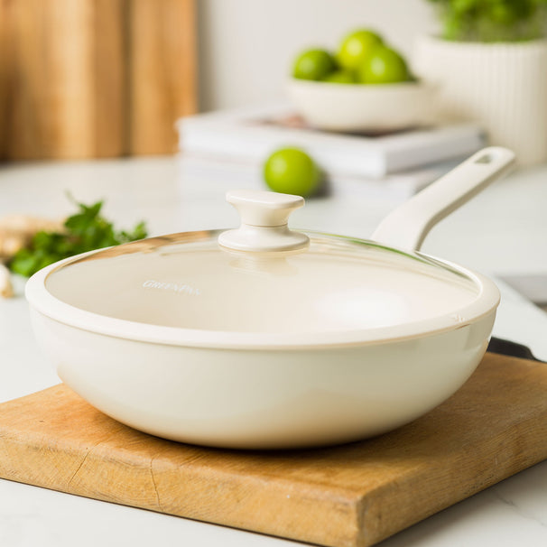 GreenPan Wok con tapa Essence Pro Clay ø 28 cm / 3,69 litros - revestimiento antiadherente cerámico