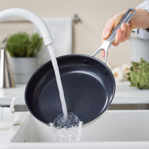 KitchenAid Koekenpan Advanced RVS ø 28 cm - sfeerbeeld 5