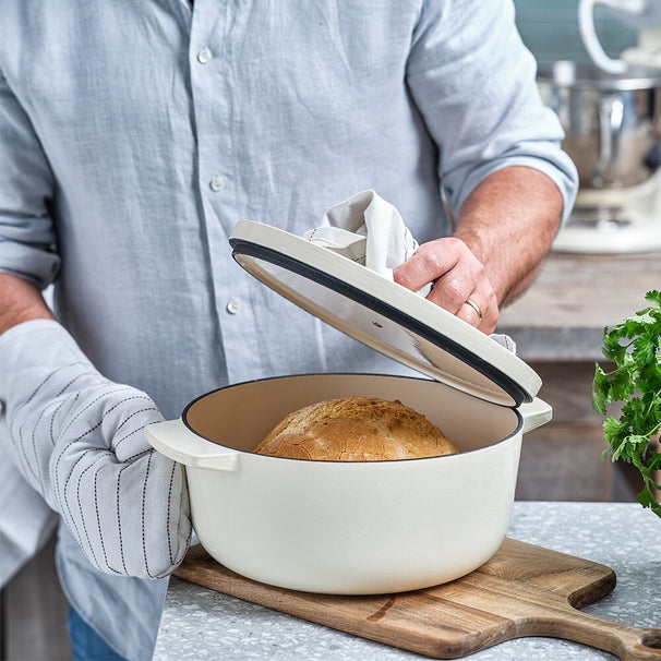 KitchenAid Cocotte de Hierro Fundido Cream ø 26 cm / 5,2 litros - revestimiento antiadherente esmaltado