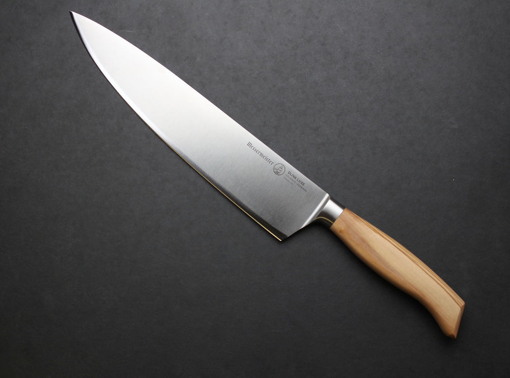 Messermeister Koksmes Oliva Luxe Olijfhout 25 cm - sfeerbeeld 1