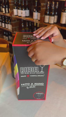 Copa de vino tinto Riedel Fatto A Mano Performance - Pinot Noir - Base negra - 830 ml