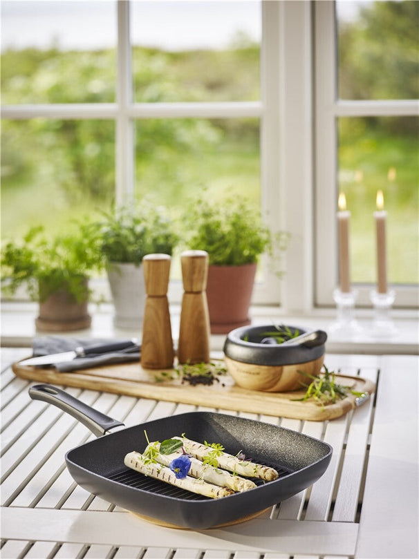 SCANPAN Sartén Grill Classic Induction 27 x 27 cm - Edición Jubileo - apta para todas las fuentes de calor - capa antiadherente estándar